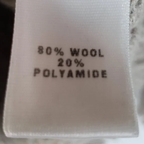 ST. JOHN Wool Blend Sweater Cardigan Fringe Soft Cable Knit Taupe Gray size M - Picture 6 of 15